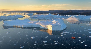 Summer, Sun and Icebergs in Greenland